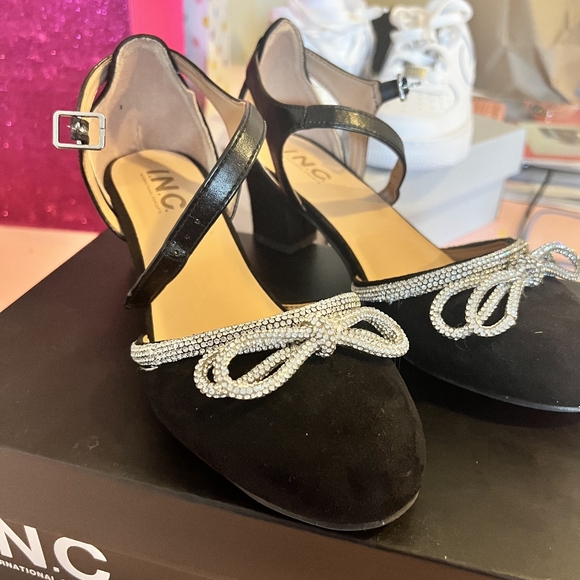 INC Girl Dress Shoes - Picture 2 of 4